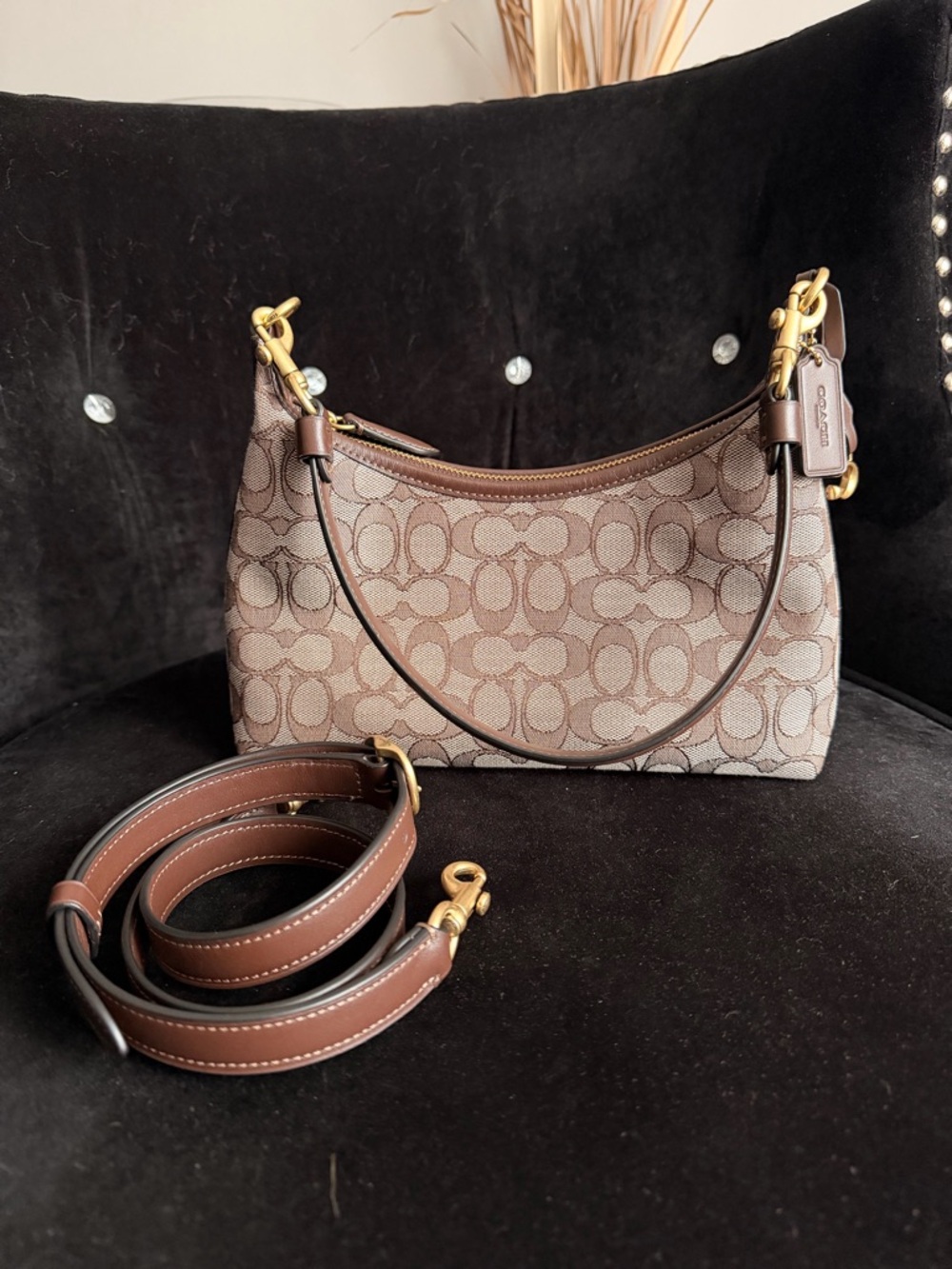 Coach Juliet Shoulder Bag 25 in Signature Jacquard